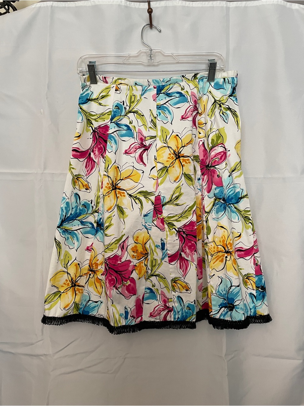 M.D.L. New York Floral A-Line Skirt in White with Pink, Blue & Yellow Flowers - Picture 5 of 5